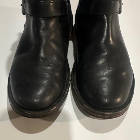UGG Black Leather Fabrizia biker ankle booties side zipper 2 side belt buckles - Picture 5 of 16